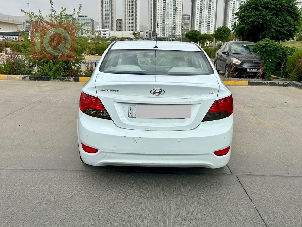 هیوندای ئەکسنت